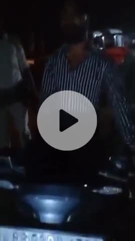 बेतिया: बरवत सेना के पास से 28 पीस अंग्रेजी शराब बरामद, एक गिरफ्तार व बाइक ज़ब्त