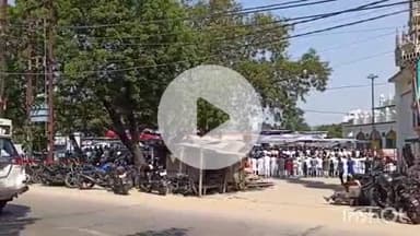 बलरामपुर: नौशाहरा ईदगाह पर बकरीद नमाज़ के वक्त सुरक्षा व्यवस्था के लिए जिलाधिकारी एवं पुलिस अधीक्षक रहे मौजूद