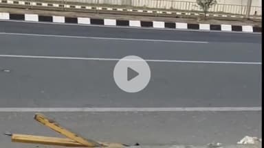 अमरोहा: डिडौली के नेशनल हाईवे-नो पर थार गाड़ी ने फिल्मी स्टाइल में रोलिंग डिवाइडर को तोड़ा, चार लोग घायल, अस्पताल में भर्ती