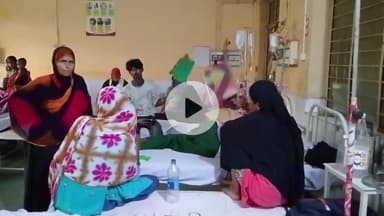 बदायूं: बदायूं जिला अस्पताल में लगभग 2 बजे बिजली न आने से मरीज गर्मी से हुए परेशान, स्टाफ के पंखे भर रहे फराटा