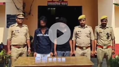 कसिया: कसया थाने की पुलिस टीम ने चोरी के सामान के साथ दो शातिर चोरों को किया गिरफ्तार