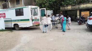 लोहरदगा: हेसल चौक के पास अनियंत्रित ट्रक ने बाइक सवार को मारी टक्कर, बाइक सवार गंभीर रूप से घायल