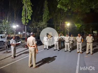 सिंगरौली: सिंगरौली में आधी रात पुलिस की नाइट कॉम्बिंग गश्त, 205 बदमाशों/आरोपियों पर कार्रवाई