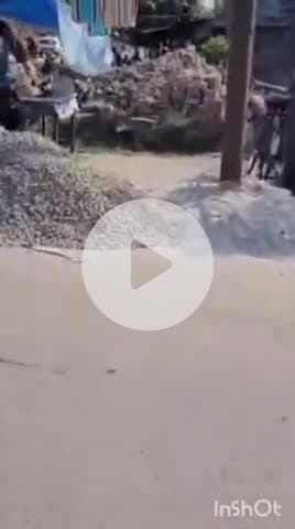 पलिया: पलिया में मौनी बाबा जिला पंचायत की जमीन पर किया जा रहा अवैध निर्माण, अपर मुख्य अधिकारी ने निरीक्षण के दिए आदेश