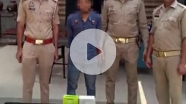 कोल: पुलिस ने बरौला बाईपास से चोरी की गई 2 बैटरी के साथ शातिर चोर को किया गिरफ्तार, भेजा जेल