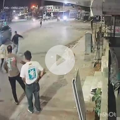 અમદાવાદ શહેર: શહેરમાં પુનિતનગરમાં અસામાજિક તત્વોએ વેપારીને માર્યો માર, સીસીટીવી આવ્યા સામે