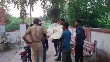 बदायूं: बसोमा के रेलवे क्रॉसिंग के अंडर पास में वाइब्रेटर मशीन से करंट लगने से कन्नौज के युवक की मौत