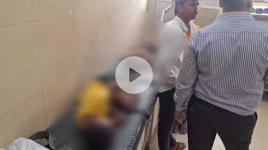 बहराइच: टिकोरा मोड़ के पास तेज रफ्तार बस ने बाइक सवारों को मारी टक्कर, हादसे में 4 मासूम सहित 5 लोग हुए घायल