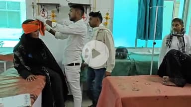 मिर्ज़ापुर: शहर से दवा लेकर जा रहे बाइक पर सवार तीन लोगों को दूधनाथ तिराहे पर सामने से आ रही बाइक ने मारी टक्कर, दो महिलाएं घायल