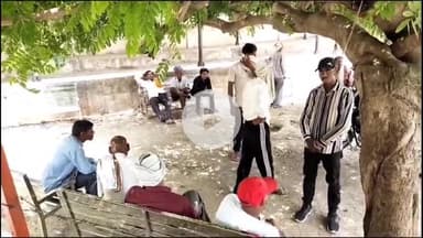 इटावा: लवेदी इलाके में अज्ञात कारणों से 17 वर्षीय किशोरी ने फांसी लगाकर आत्महत्या की, पुलिस ने पोस्टमार्टम कर जांच शुरू की