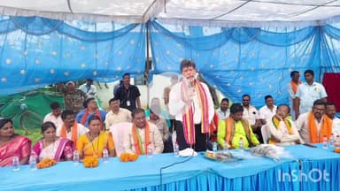 जगदलपुर: विधायक किरण देव एवं सांसद महेश कश्यप ने बुरूंदवाड़ा सेमरा एवं करनपुर में लाखों के विकास कार्यों का भूमिपूजन किया