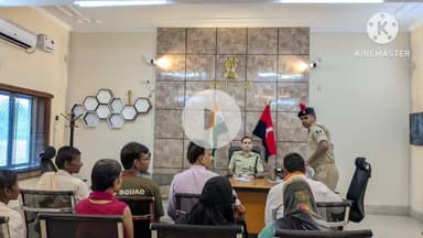 नवादा: SP ने अपने कार्यालय में जनता दरबार लगाया, सुनी लोगों की फरियाद