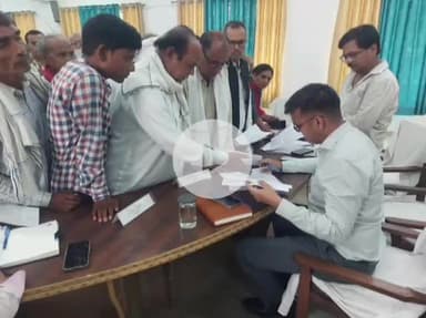 राजातालाब: एडीएम राजातालाब ने तहसील पर की जनसुनवाई, संपूर्ण समाधान दिवस पर 229 शिकायतों में से महज 4 का हुआ निस्तारण