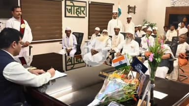 लोहरदगा: टाना भगत प्रतिनिधिमंडल ने लोहरदगा डीसी से मुलाकात कर योजनाओं पर चर्चा की, समस्याओं के समाधान का मिला आश्वासन