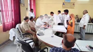 तुलसीपुर: अपर पुलिस अधीक्षक ने तहसील तुलसीपुर में आयोजित सम्पूर्ण समाधान दिवस में सुनी लोगों की समस्याएं