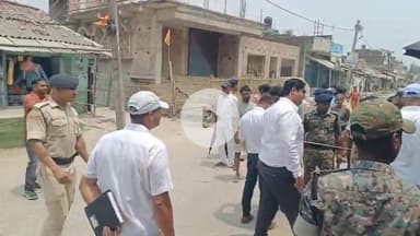 सत्तर कटैया: बिहरा पटोरी बाजार में आमरण अनशन सातवें दिन भी जारी, जिलाधिकारी समेत अन्य पदाधिकारी पहुंचे