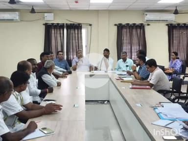 बेगूसराय: प्रखंड सभागार में प्रखंडस्तरीय कार्यक्रम कार्यान्वयन समिति की बैठक हुई, नगर विधायक शामिल हुए