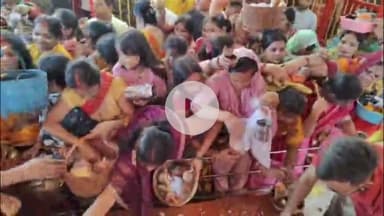 बक्सर: बुढ़िया काली मंदिर में धूमधाम से मना मां काली का वार्षिकोत्सव