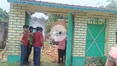 कलियासोल: सिंहपुर बस्ती में हेवी ब्लास्टिंग से ईदगाह के समीप गिरी घर की दीवार, ब्लास्टिंग से लोगों को हो रही परेशानी #jansamasya