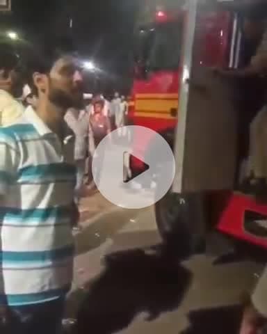 कानपुर: अनवरगंज की नई सड़क पर 5 मंजिला बिल्डिंग में लगी आग, फायर ब्रिगेड ने आग पर पाया काबू