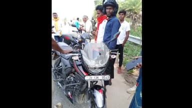 प्रतापपुर: गोमे में सघन वाहन चेकिंग अभियान, 10 बाइक जब्त