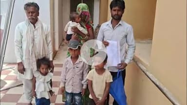 सागर नगर: भीषण गर्मी में 4 बच्चों के साथ कलेक्ट्रेट पहुंची विधवा महिला, आर्थिक मदद की लगाई गुहार; करंट लगने से पति की हुई थी मौत