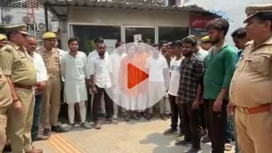 काशी विश्वनाथ मंदिर में दर्शन कराने के नाम पर वसूली करने के आरोप में 21 लोगों को किया गिरफ्तार