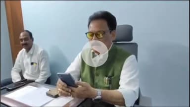 लोहरदगा: फ्लाईओवर विवाद पर कांग्रेस में घमासान, सांसद सुखदेव भगत ने कहा- डॉ रामेश्वर उरांव 'नाखून कटा कर शहीद बनना चाहते हैं'