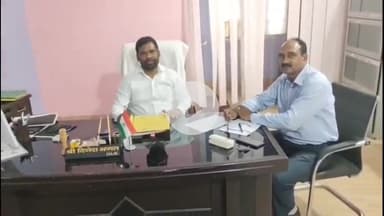 लोहरदगा: प्रवासी मजदूर की मौत पर सांसद सुखदेव भगत व इंटक अध्यक्ष आलोक साहू ने मदद की, शव लाने को ₹50 हजार दिए