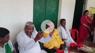 पूर्वी टुंडी: विधायक मथुरा प्रसाद महतो ने पूर्वी टुंडी के विभिन्न विद्यालयों में साइकिल का किया वितरण