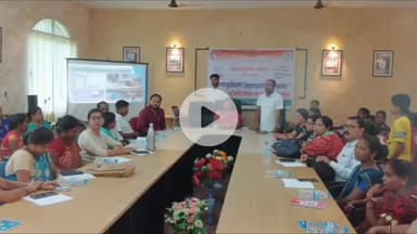 सेन्हा: सेन्हा के महात्मा गांधी सभागार में ठोस व तरल कचरा प्रबंधन पर विशेष जानकारी दी गई