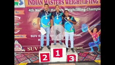 बड़ौत: राष्ट्रीय मास्टर्स भारोत्तोलन प्रतियोगिता में बागपत के 3 खिलाड़ियों ने जीते पदक, दिगंबर जैन महाविद्यालय में हुआ स्वागत