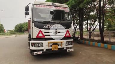 अंबड: अंबड जालना रोडवरील फेडरेशन ते इंडियन ऑइल पेट्रोल पंप दरम्यान ट्रकने पादचार्‍याला उडवले; पादचारी गंभीर जखमी