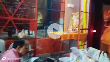 धनौरा: गजरौला स्थित महाकाली मंदिर में शाम को भजन कीर्तन का आयोजन, भक्तिमय गीत और ढोलक की धुन पर झूमे भक्त