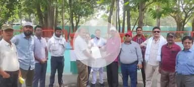 बेरमो: कथारा: जनता मजदूर संघ ने परियोजना पदाधिकारी कथारा को सौंपा मांग पत्र