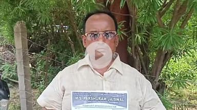 देेेवरिया: भटवलिया स्थित विद्युत विभाग के वर्कशॉप में ट्रांसपोर्ट ट्रांसफार्मर में काम कराने वाले मेसर्स ने अनशन की दी चेतावनी