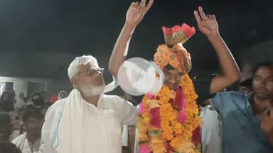 सीकरी: सैफ अली ने बॉक्सिंग चैंपियनशिप में जीता गोल्ड मेडल, सिकरी से कैथवाड़ा तक पुष्प वर्षा कर किया गया स्वागत