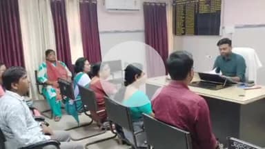 बेनीपुर: अनुमंडल कार्यालय बेनीपुर में एसडीएम मनीष कुमार झा ने अधिकारियों के साथ विकास कार्यों की जानकारी ली