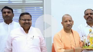 बीसलपुर: लखनऊ में विधायक बाबूराम पासवान ने मुख्यमंत्री योगी आदित्यनाथ और डिप्टी सीएम बृजेश पाठक से की मुलाकात