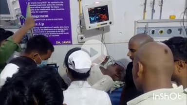 जमुई: सिंगारपुर के पास ऑटो के पलटने से 5 लोग घायल, ANM सहित 2 लोगों को सदर अस्पताल में कराया गया भर्ती