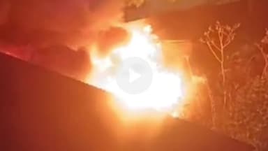 मथुरा: वृंदावन छटीकरा मार्ग पर कूड़े के ढेर में लगी भीषण आग, दमकल कर्मियों ने कई घंटों के बाद आग पर पाया काबू