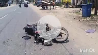 भभुआ: भभुआ मोहनिया पथ पर मोहनिया पावर हाउस के पास ठेले में बाइक ने मारी टक्कर, घायल