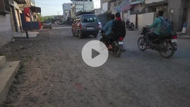 માળીયા: શહેરમાં રેલ્વે સ્ટેશન રોડ પર રહેણાંક મકાનમાં ચાલતી જુગાર ક્લબ ઝડપાઇ, રૂ.1.09 લાખ રોકડા સાથે 16 આરોપીઓ ઝબ્બે