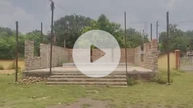 झाझा: झाझा के रेलवे इंडियन इंस्टीट्यूट परिसर में बन रहे दुर्गा मंदिर के लिए रखे हजारों रुपये के लोहे के सरिये की हुई चोरी