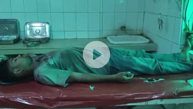 बदायूं: एसके इण्टर कॉलेज के पास कुछ दिन पहले हुए विवाद के चलते दबंगों ने मैकेनिक युवक को लाठी-डंडों से पीटा