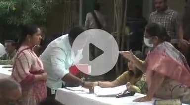 మహబూబ్ నగర్ అర్బన్: వృద్ధులు,దివ్యాంగుల అర్జీలను సత్వరం  పరిష్కరించాలి
జిల్లా కలెక్టర్ విజయేందిర బోయి