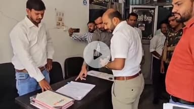 कोडरमा: उपायुक्त ने नगर परिषद क्षेत्र में प्रस्तावित बस स्टैंड, वेंडिंग जोन और कार्यालय भवन की जमीन का किया निरीक्षण