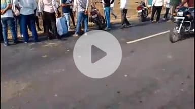 पीपलदा: इटावा थाना क्षेत्र के पीपल्दा रोड पर 2 मोटरसाइकिलों की भिड़ंत में 2 लोग घायल, इटावा अस्पताल में भर्ती