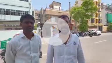 BHU ट्रांमा सेंटर में भ्रष्टाचार को लेकर छात्रों ने PM मोदी के संसदीय कार्यालय में सौंपा ज्ञापन