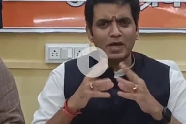 बलरामपुर: भाजपा के प्रदेश उपाध्यक्ष पंकज सिंह ने राहुल गांधी पर किया तीखा प्रहार, कहा- सेना की वीरता पर सबूत मांगना दुर्भाग्यपूर्ण